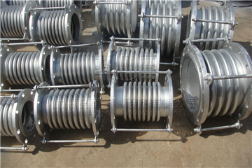 補償器在管道不同軸的危害 補償器在管道不同軸的危害