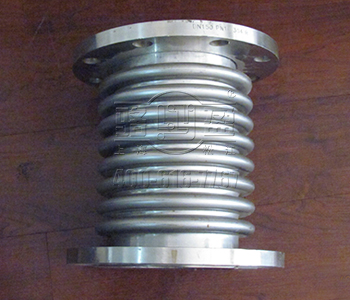 波紋補償器于管道的多功能使用 波紋補償器于管道的多功能使用