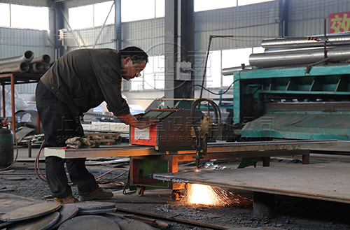 香港九龍長沙灣平衡補(bǔ)償器生產(chǎn)現(xiàn)場